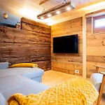 Chalet Himmel - Renoviertes Walliserhaus In Biel Vs Goms